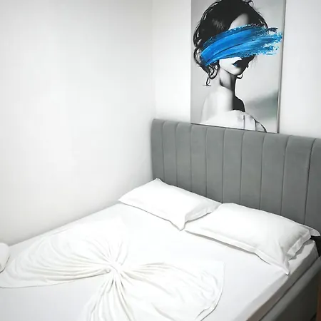 Odeon Apartmán *